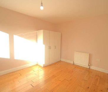 Shaftesbury Avenue, Harrow, HA2 - Photo 1