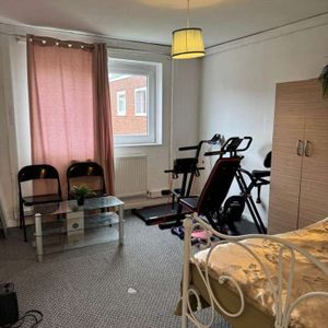 Room in a Shared Flat, Harts Lane, IG11 - Photo 2