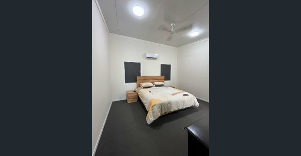 Large living areas 3 Bedroom Town house - Photo 1