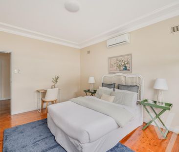 71 Hanbury Street, Mayfield NSW 2304 - House For Rent | Domain - Photo 1