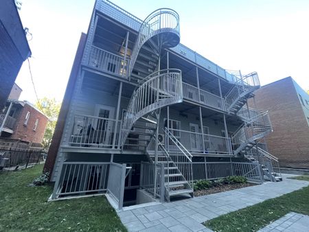 2090 Rue Harmony, #2 - Photo 4