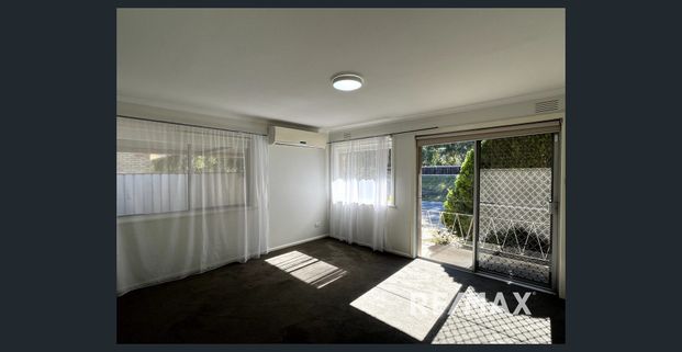 Low Maintenance Unit - Photo 1