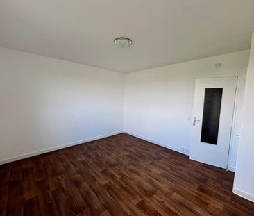 STUDIO A LOUER A RIORGES - Photo 5