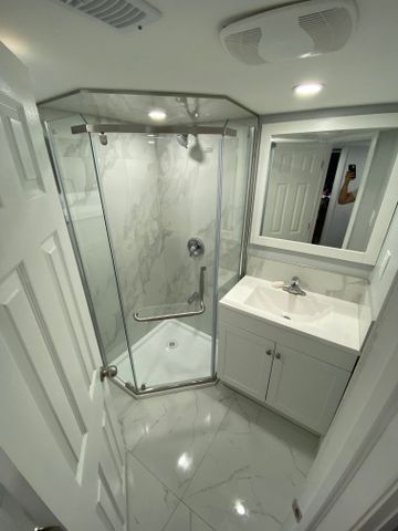 For Lease - 79 Nassau Street, Oshawa, Ontario - Photo 4