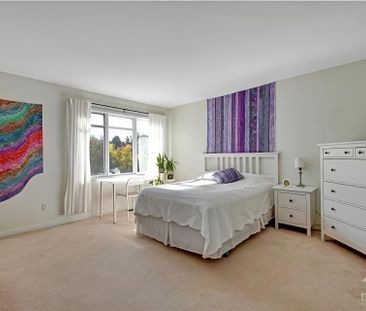 For Lease - 129 Hearst Way, Kanata, Ontario - Photo 5