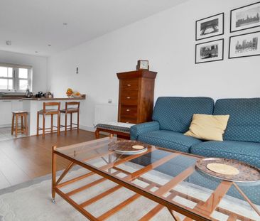 2 bedroom apartment to rent - Photo 2