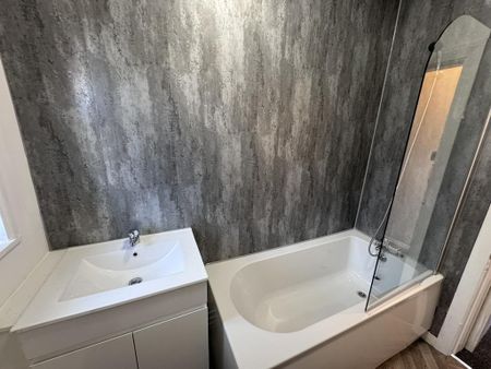 1 bedroom bedsit to rent - Photo 3