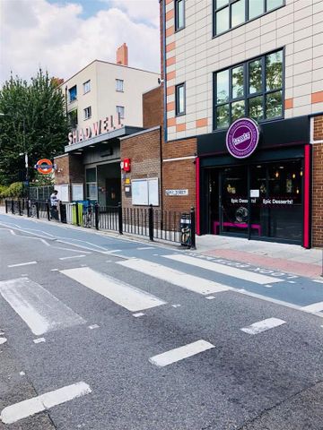 1 bedroom in a house share to rent - Photo 2