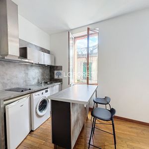 Apartment - Photo 2