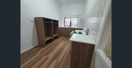 Spacious Family Home in a Convenient Location - Photo 2