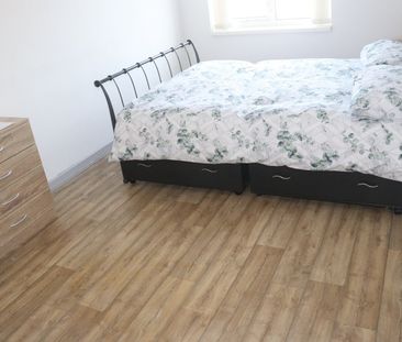 Room in a Shared House, Capstone Avenue, B18 - Photo 4