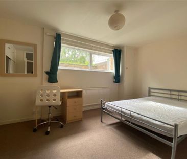 5 bedroom terraced house to rent - Photo 4