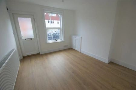 Silverdale Road - Photo 4