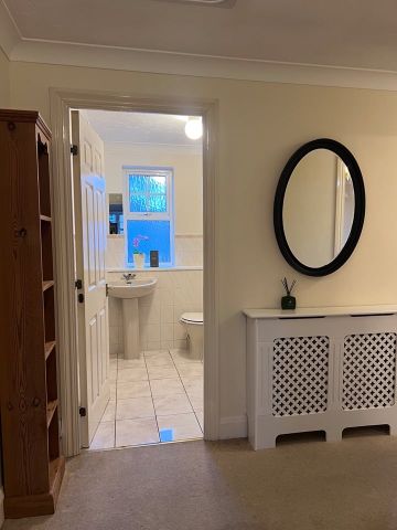 3 Bed Flat, Princes Place, LU2 - Photo 3