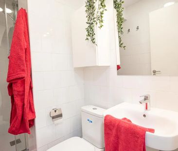 Carrer de Còrsega, Barcelona, Catalonia 08037 - Photo 6