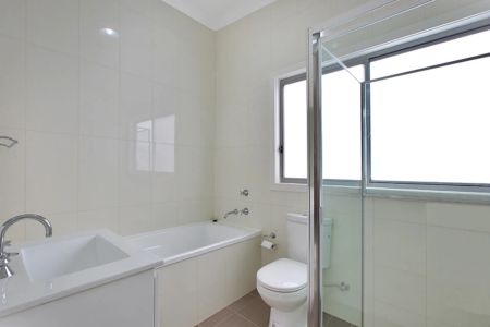 Penthouse apartment with spectacular Ocean views - Photo 4