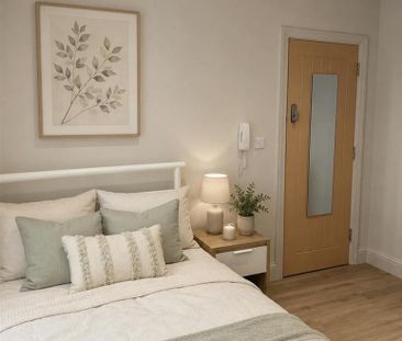 1 bedroom in a house share to rent - Photo 2