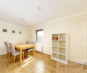 3 bedroom maisonette to rent - Photo 4