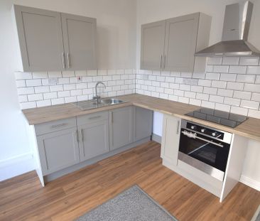 To Let 1 Bed Apartment - Photo 3