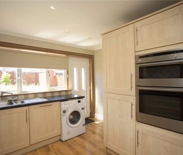 3 bedroom terraced house to rent - Photo 1