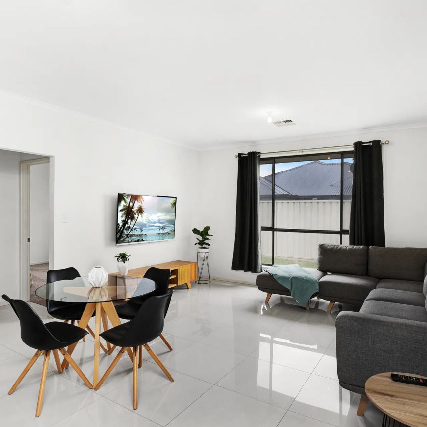 Four bedroom family residence for versatile family living - Photo 1