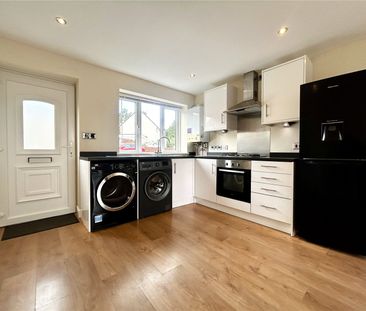 Devereaux Crescent, Ebley, Stroud, Gloucestershire, GL5 - Photo 4