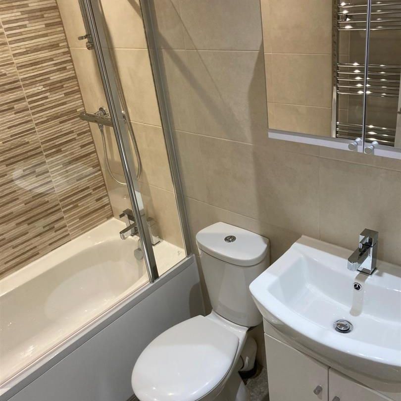 2 bed terraced house to rent in Grange Street, Burnley, BB11 - Photo 1