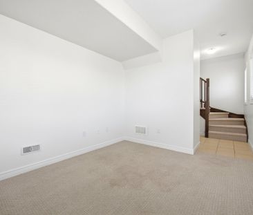 For Lease - 235 Westbank Trail, Hamilton, Ontario - Photo 6