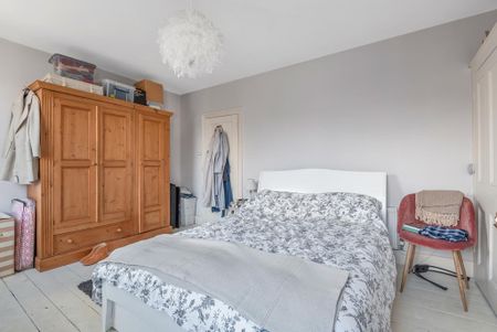 4 bedroom terraced house to rent - Photo 5
