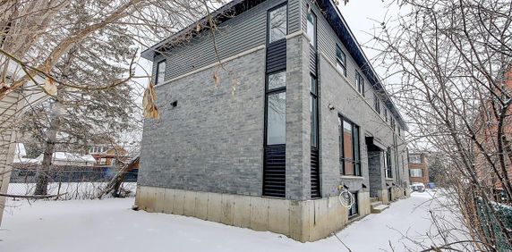 Grande Maison De Ville Sur 3 étages 3CAC 1350 P2 - Disponible - Photo 2