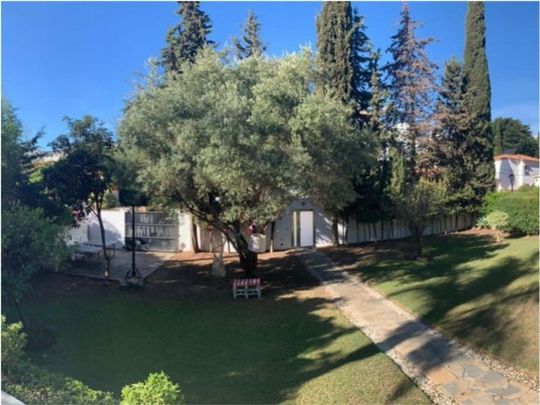 3 room luxury Villa for rent in Marbella, Andalusia - Photo 1