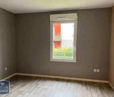 Location Appartement 2 pièces 47m² VENDIN LE VIEIL 62880 - Photo 3