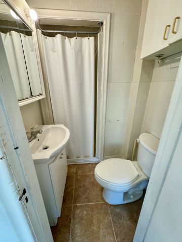 For Lease - 17 Mill Street Unit# Unit A, Halton Hills, Ontario - Photo 2