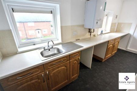 2 Bedroom Flat/Apartment To Let - Photo 4