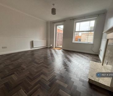 2 bedroom terraced house to rent - Photo 4