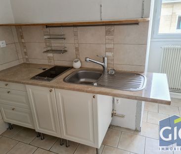 Location Appartement 1 pièce 38m² - Photo 3