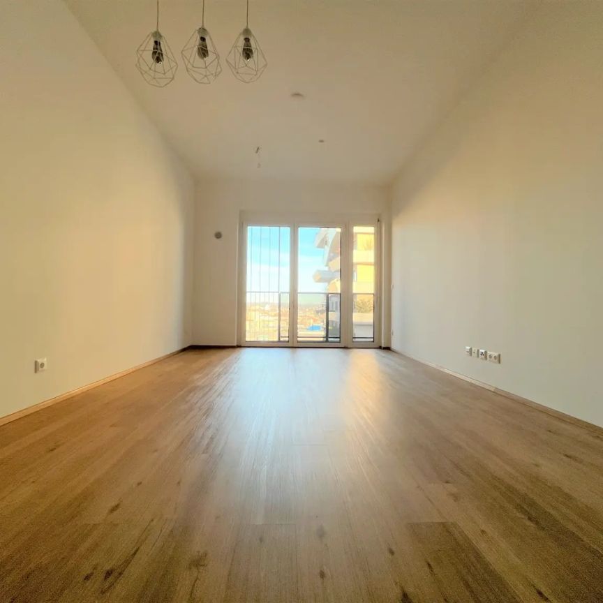 GROßER BALKON & VIEL LICHT | ATTRAKTIVE 2-ZIMMER-WOHNUNG - Photo 1