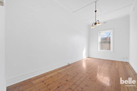 Two Bedroom Home in Sought-After Highgate Location - Photo 3