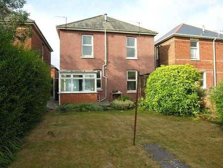 Bedroom Detached House In Winton, BH9 - Photo 3