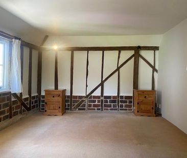 2 bedroom end of terrace house to rent - Photo 3