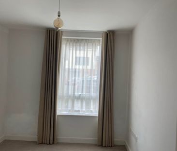 2 Bed Flat, Bedwyn Mews, RG2 - Photo 3