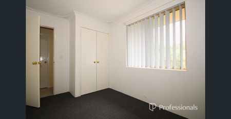 Charming Rustic Home - Photo 3