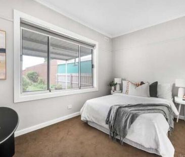 Coburg North - Photo 5