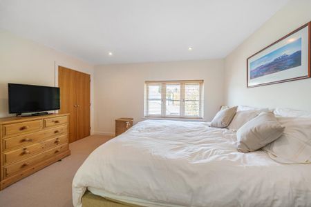 2 bedroom maisonette to rent - Photo 5