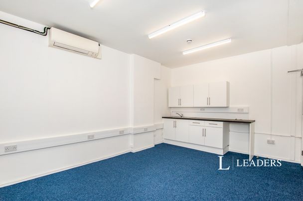 property to rent Bank Street, WR1 - Photo 1