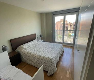 3 room luxury penthouse for rent in Valencia - Photo 2