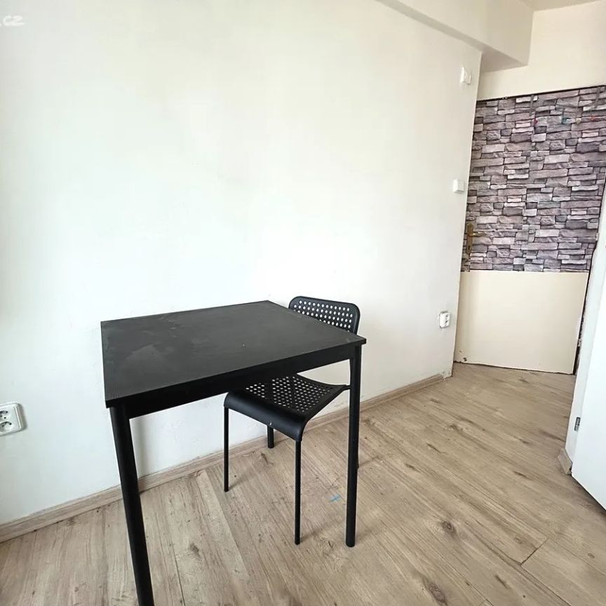 Pronájem bytu 1+kk 18 m² - Photo 1