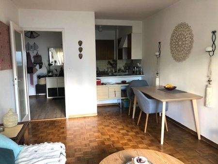 Appartement de 2.5 pièces au 1er étage à Lausanne - Photo 3