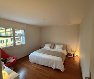 Modernly designed 4½-room city apartment in a well-located area - Photo 2