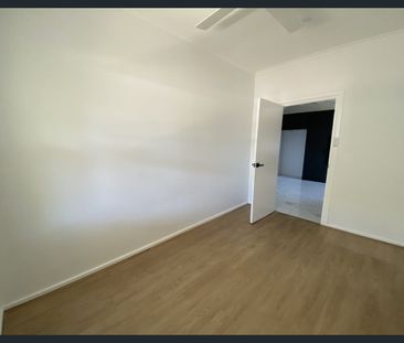 Neat, Sweet and Complete - Photo 3